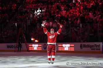 Raymond scores OT winner, Red Wings clip Canadiens 5-4 to keep playoff hopes alive