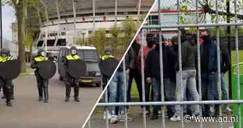 Fans FC Twente dienen klacht in bij politie Amsterdam: ‘Dit heb ik nog nooit gezien bij een voetbalwedstrijd’