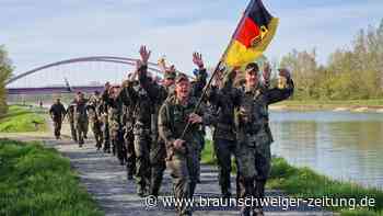 Nijmegen-Soldaten marschieren am Wochenende im Kreis Gifhorn