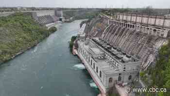 Ontario's biggest hydro dams, in Niagara Falls, to get $1B life extension