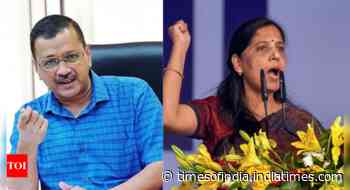 Lok Sabha polls: CM Arvind Kejriwal, wife Sunita, Sisodia among AAP's star campaigners for Gujarat