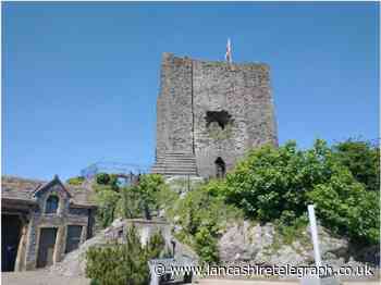 Clitheroe Castle hosting St George's Day sword fighting