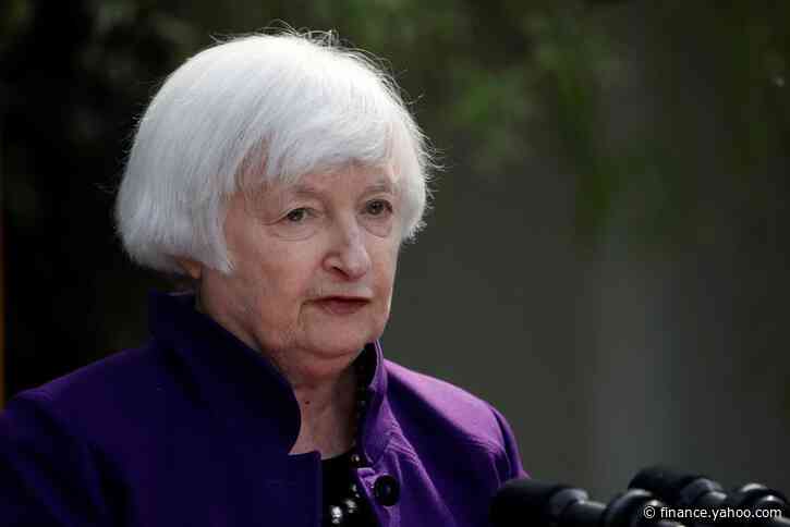 Yellen says US working to mitigate risks to global economy