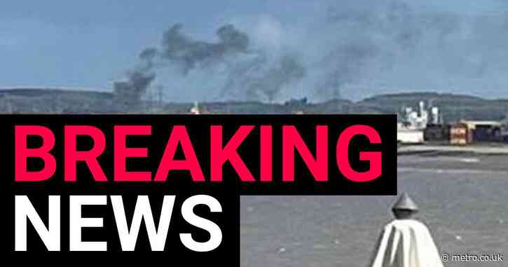 Huge fire breaks out at Evri parcel warehouse
