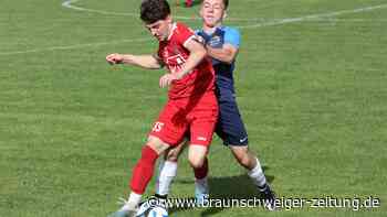 Schöningen verliert unglücklich, Helmstedt schöpft Hoffnung