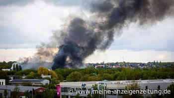 Großbrand in Chemiefabrik in Braunschweig – mehrere Explosionen auf Gelände