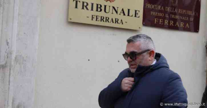 Ferrara, il vicesindaco a processo per induzione indebita. “Impose di punire un dipendente di una cooperativa che lo criticava”