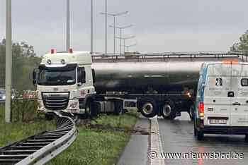 Vrachtwagen verspert E314 in Houthalen