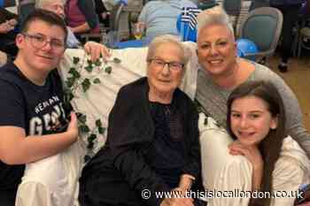 Unforgettable Greek-themed night at Epping care home