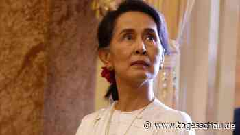 Myanmars Ex-Regierungschefin Suu Kyi aus Gefängnis in Hausarrest verlegt