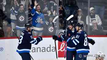 Kyle Connor scores twice as Winnipeg Jets beat Seattle Kraken to clinch 2nd in Central Division