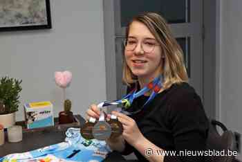 Kyra Buys: van nierdialyse tot winnaar twee gouden en één zilveren medaille skiën