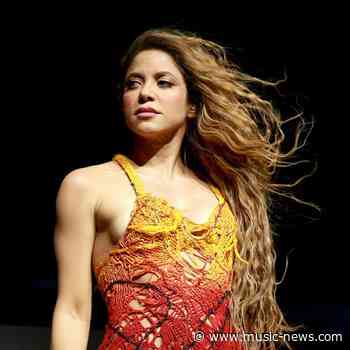 Shakira unveils tour dates