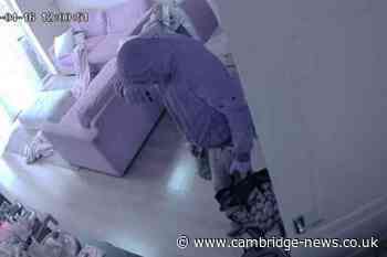 Cambridge homes hit by burglaries as police release description of suspect