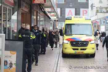 Vrouw gewond geraakt in Almeers winkelcentrum, vermoedelijk steekincident
