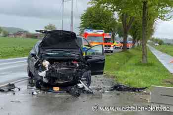 Fünf Verletzte bei schwerem Unfall in Bad Lippspringe
