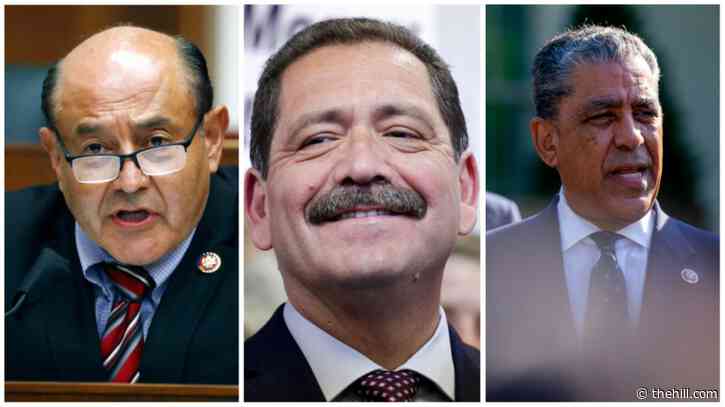 House's 'Three Amigos' urge Biden, Mayorkas to move on work permits