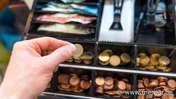 Supermärkte bald vor Bargeldproblem? „Handel müsste sich mit zusätzlichem Geld bevorraten“
