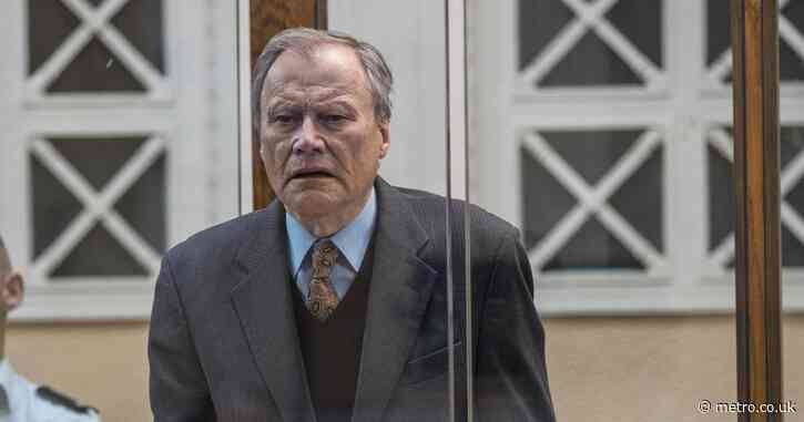 Coronation Street’s Roy Cropper forced towards murder confession after hostage taken