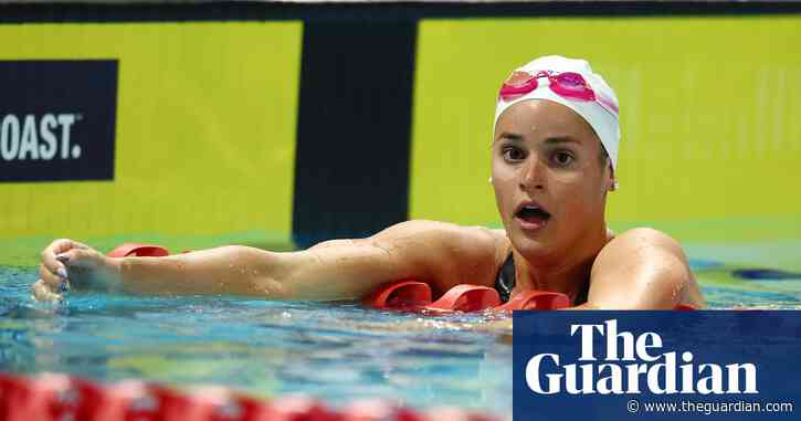 Kaylee McKeown smashes Australian record to send warning to Olympic rivals