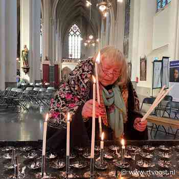 "Het gaat door al je vezels heen", heilige Bernadette raakt gelovigen in Deventer diep in hun hart