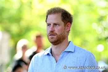 Prince Harry registers himself as an American resident for the first time