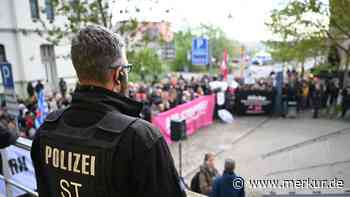 Prozess gegen Höcke: Demo vor Justizgebäude