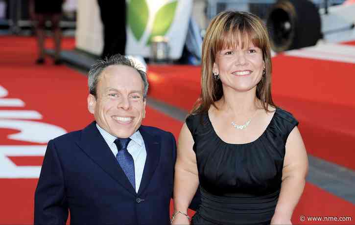 Warwick Davis pays tribute to wife Samantha, who has died aged 53
