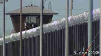 Federal government plans on incarcerating migrants in its penitentiaries