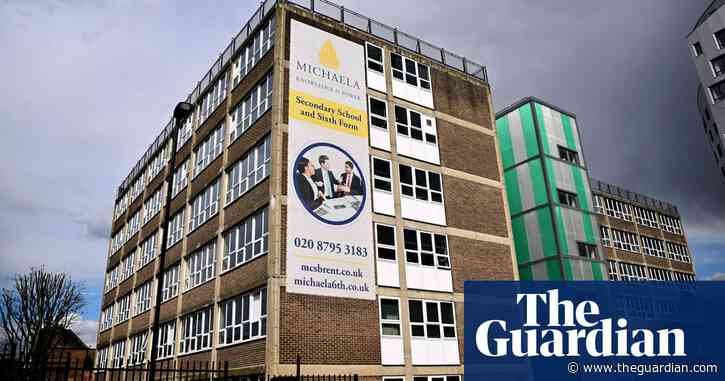 Experts divided over implications of prayer ban ruling at London school