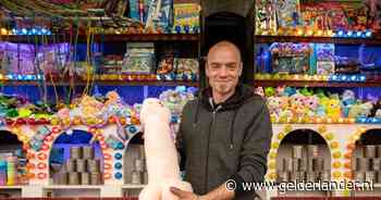 Hard gelag voor kermisklanten: populaire piemelknuffels niet welkom in Bunschoten