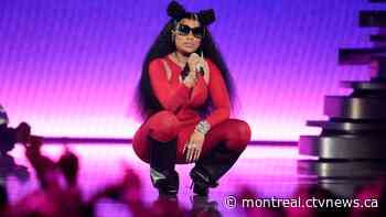 Nicki Minaj blames runway and customs delays for Montreal show starting 3 hours late
