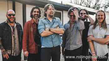 ‘Nobody Dies From Weed’: Hayes Carll, Band of Heathens, and Even the DEA Agree