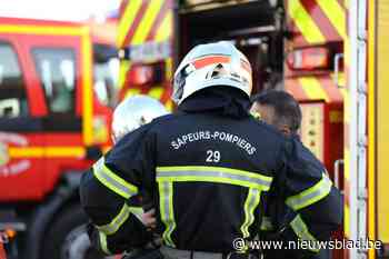 Vier brandweerkorpsen opgeroepen om overleden vrouw van 350 kilogram uit flat te evacueren