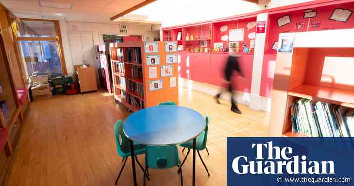 English primary schools cutting teacher numbers amid budget pressure, survey finds