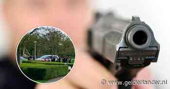 Politie in actie na melding over persoon met vuurwapen in Nijmeegs park