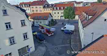 Feuerwehreinsatz in Bamberg: Einsatzkräfte verschaffen sich Zugang zu Wohnung