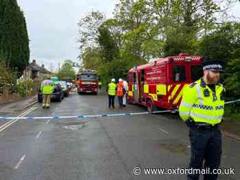 Oxford house fire: Pictures as emergency services descend