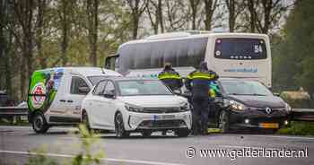 Botsing met meerdere auto's zorgt voor files op A12 tussen Duitsland en Arnhem