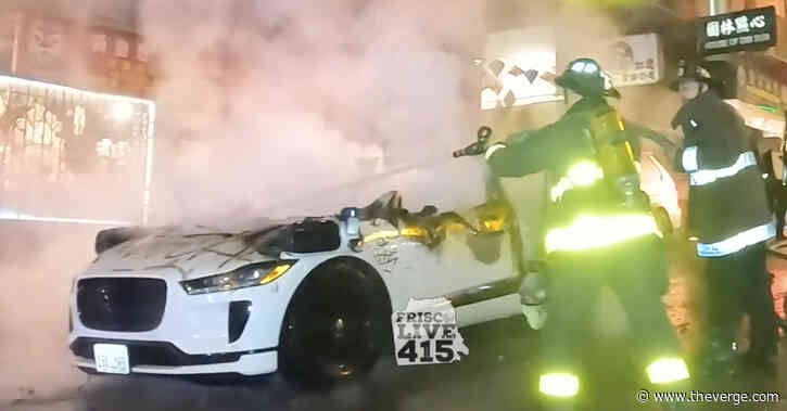 A 14-year-old is charged in fire that destroyed a driverless Waymo vehicle