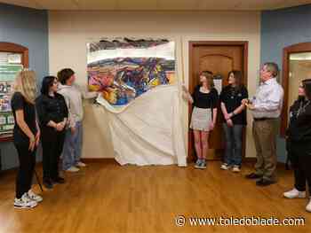 Oregon students&#39; art unveiled at St. Charles Hospital