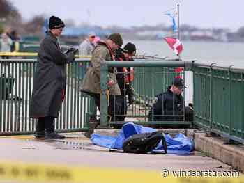 Windsor police recover body from Detroit River