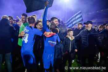 Sterkhouder Joedrick Pupe promoveert met FCV Dender naar de Jupiler Pro League: “Ik ga vieren tot het ochtendgloren”