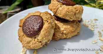 Slimming World friendly peanut butter cookies made in minutes