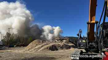 Large debris pile catches fire at wood recycling plant in Portland's St. Johns neighborhood
