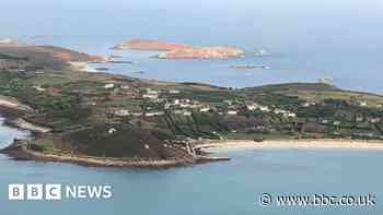 New ferry for Isles of Scilly cancels May trips