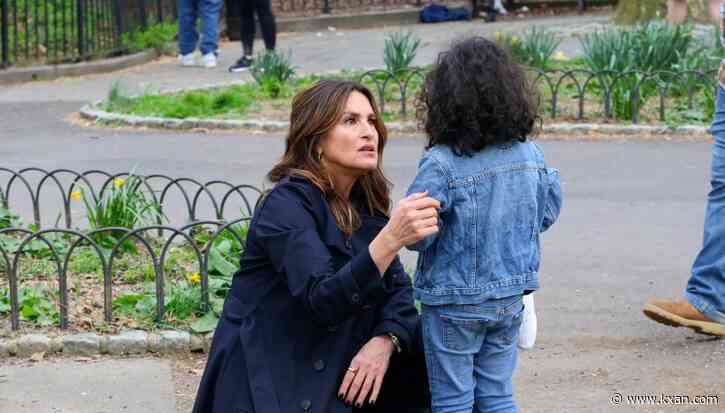 ‘Law & Order: SVU’ star halts filming to help child who mistook her for a real cop