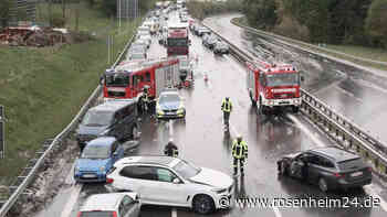 Blitzeis sorgt für zahlreiche Unfälle auf der A8: Polizei geht von über 200.000 Euro Schaden aus