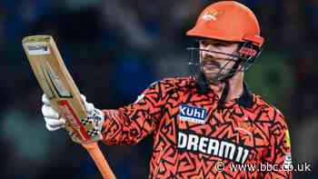 Sunrisers equal own sixes record in win over Delhi