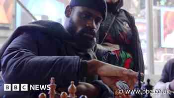 Nigerian master breaks chess marathon record